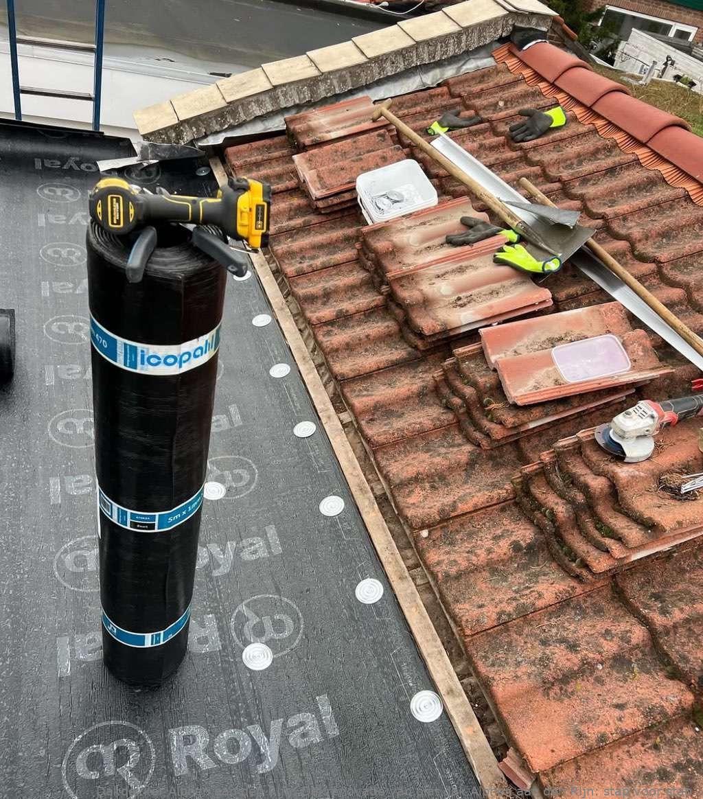 Dakrenovatie van plat dak Alphen aan den Rijn: stap voor stap